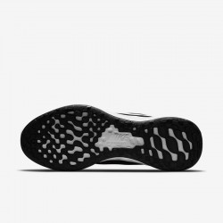 Giày Nike Revolution 6 Next Nature Nam - Đen Trắng