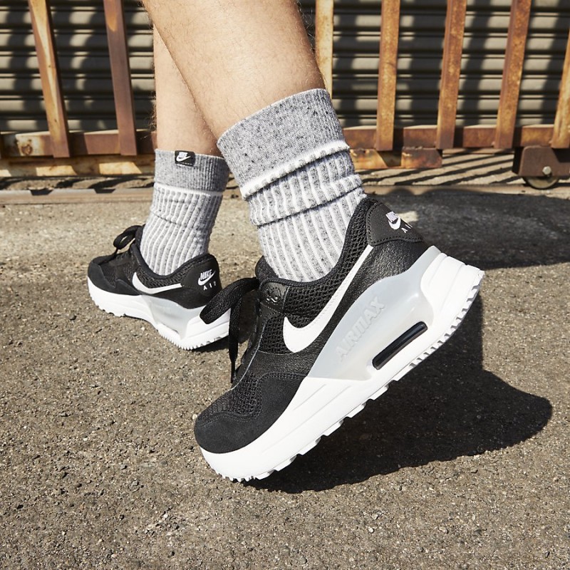 Giày Nike Air Max SYSTM Nữ - Đen Trắng