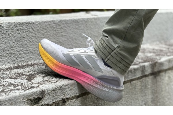 Top Giày Thể Thao Adidas Được Ưu Chuộng Nhất Năm 2025