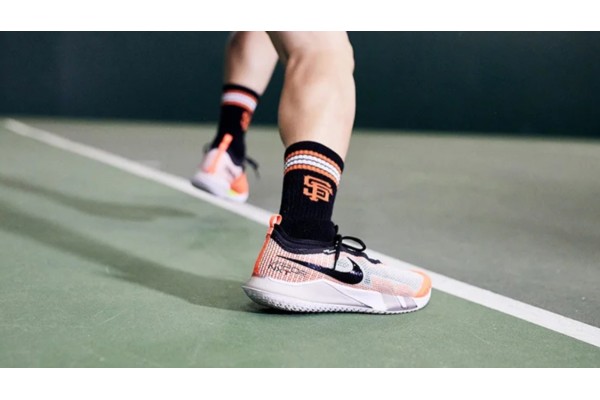 Giày Pickleball Có Giống Giày Chạy? Soi Kỹ Sự Khác Biệt Và Gợi Ý Top Giày Pickleball Cho Người Mới