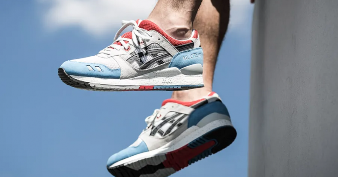 Nike Và ASICS: Cuộc Đối Đầu Giữa 