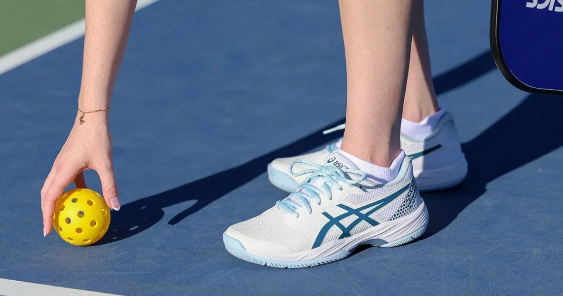 Tất Tần Tật Về Asics Tennis & Pickleball: Khoa Học Vật Liệu Và Di Sản Của 