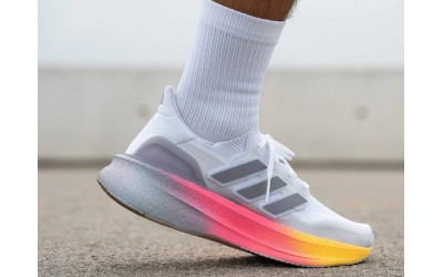 Adidas Running Shoes Review: Mọi Điều Bạn Cần Biết Trước Khi Nhấn ‘Mua’