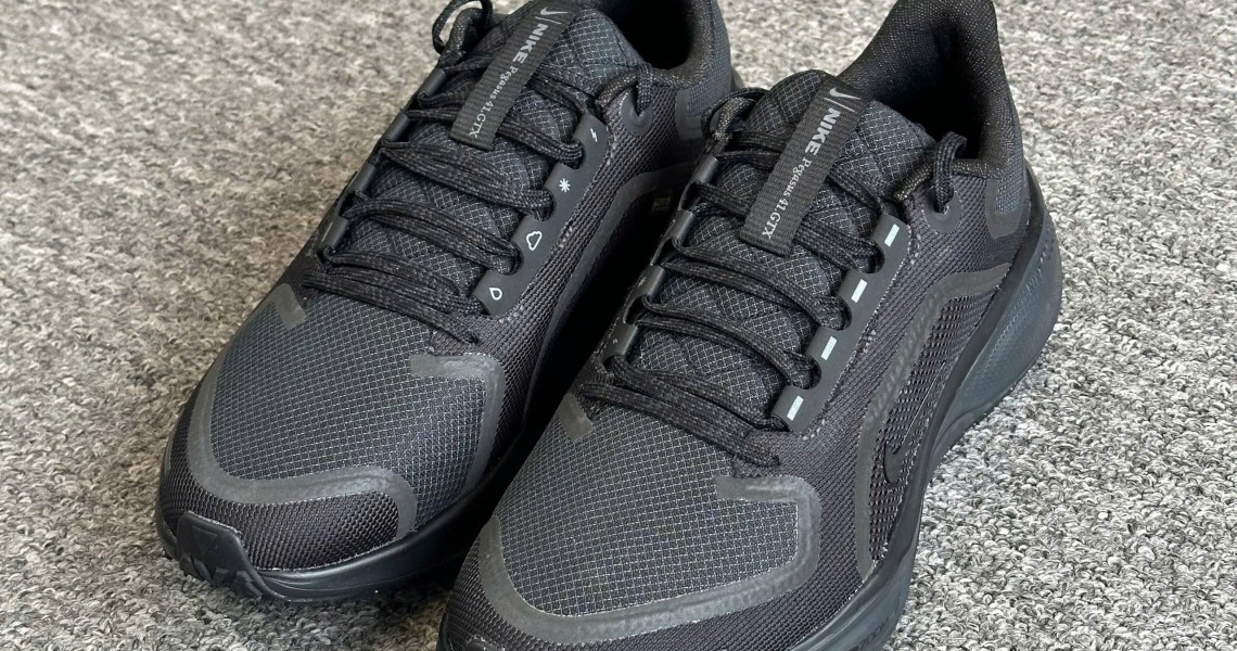 Đập Hộp Và Trải Nghiệm Thực Tế Nike Pegasus 41 GORE-TEX: Đôi Giày Này Có Thật Sự Đáng Mua? Đập Hộp Và Trải Nghiệm Thực Tế Nike Pegasus 41 GORE-TEX: Đôi Giày Này Có Thật Sự Đáng Mua?