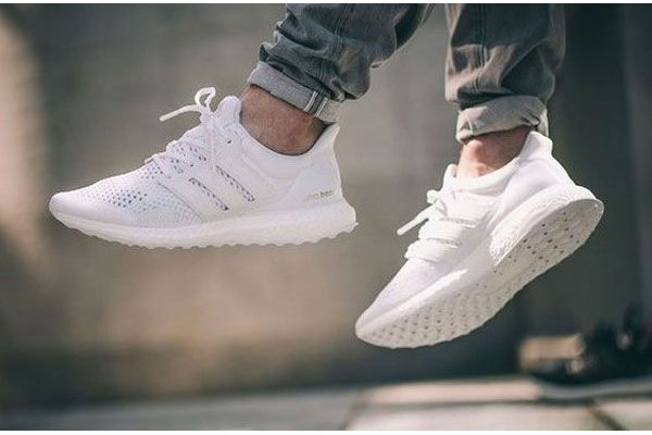 Giày Thể Thao Adidas – Khi Mỗi Bước Chân Cũng Trở Thành Một Câu Chuyện