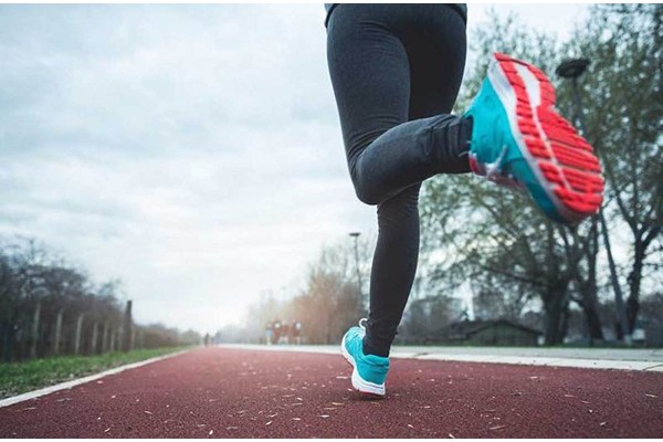 TOP 7 MẪU GIÀY THỂ THAO NỮ ĐƯỢC YÊU THÍCH NHẤT 2024