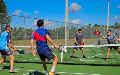Pickleball – Cơn Sốt Thể Thao Mới Với Yêu Cầu Khắt Khe Về Giày