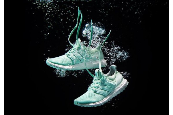 Top 10 đôi giày thời trang Adidas không bao giờ lỗi thời