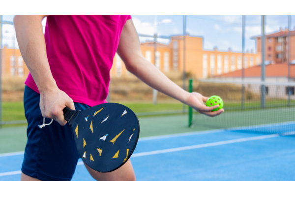 5 Lỗi Cơ Bản Người Mới Chơi Pickleball Thường Mắc Phải (Và Cách Khắc Phục)