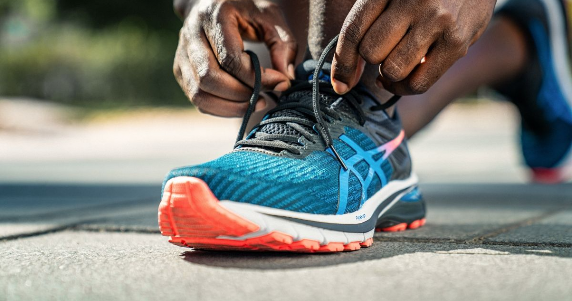 Hướng Dẫn Chọn Giày ASICS Cho Người Mới Chạy Bộ Từ A–Z