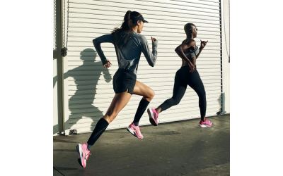 Top 3 Đôi Giày Nike Chạy Bộ Nữ Hot Nhất Hiện Nay