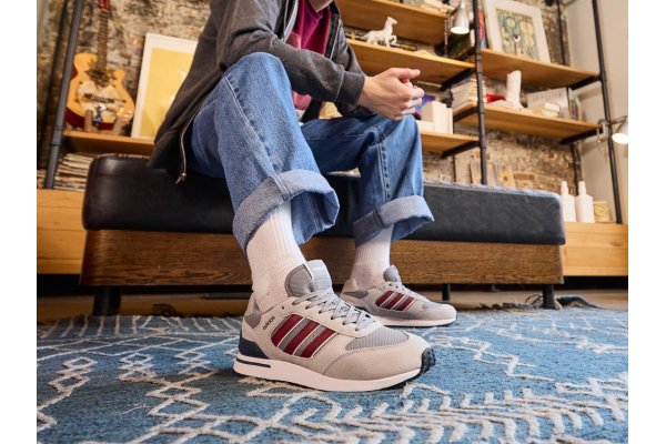 Adidas Run 80s: Đôi Giày Mọi Thời Đại Không Bao Giờ Lỗi Thời