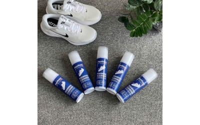 5 Cách Giúp Giày Luôn Thơm & Không Ẩm Mốc Mùa Mưa