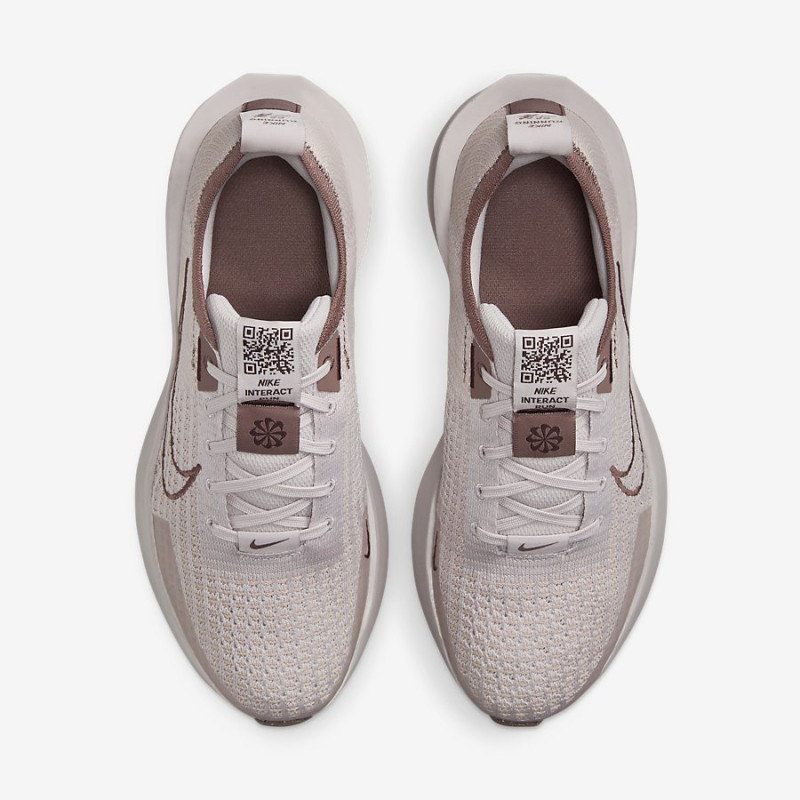 Giày Nike Interact Run Nữ - Hồng Nhẹ