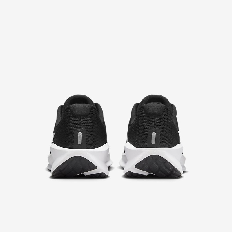Giày Nike DownShifter 13 Nữ - Đen Trắng 