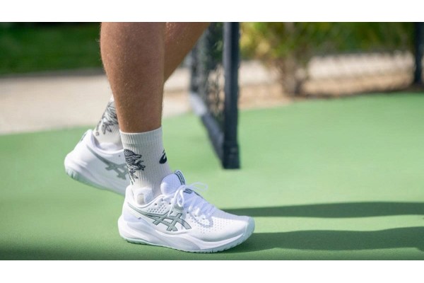 ASICS GEL-Challenger 15: Có Đủ Sức Chinh Phục Sân Pickleball?
