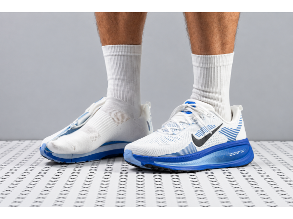 Nike Vomero 18 - Đôi Giày Khiến Dân Chạy Bộ Mê Mệt Vì Độ Êm