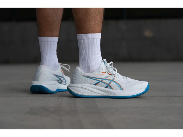 So Sánh Asics Gel-Cumulus 28 Và Gel-Pulse 17: Đôi Giày Chạy Bộ Nào Phù Hợp Với Bạn?