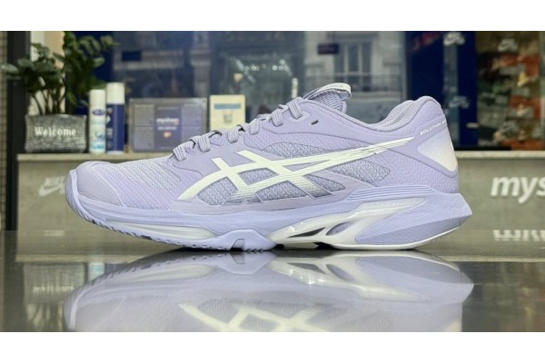 Có Nên Sử Dụng Giày Tennis Làm Giày Chơi Cầu Lông Không?