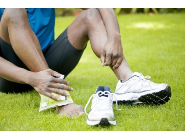 Gợi ý các mẫu giày chạy bộ nam chính hãng giá rẻ dưới 2 triệu đáng mua nhất