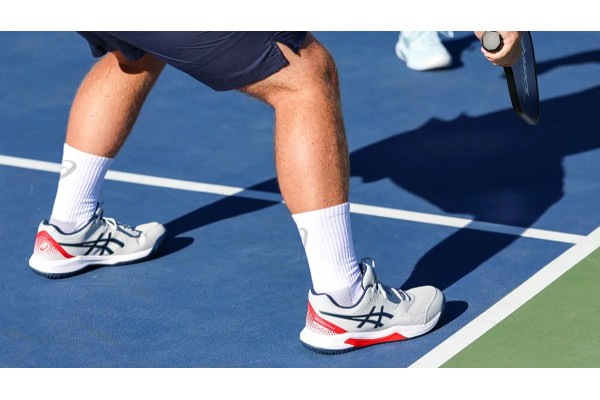 Những Lợi Ích Khi Mua Giày Pickleball Chính Hãng
