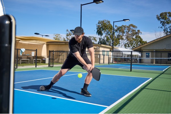 Cách chọn giày Pickleball phù hợp với từng lối chơi