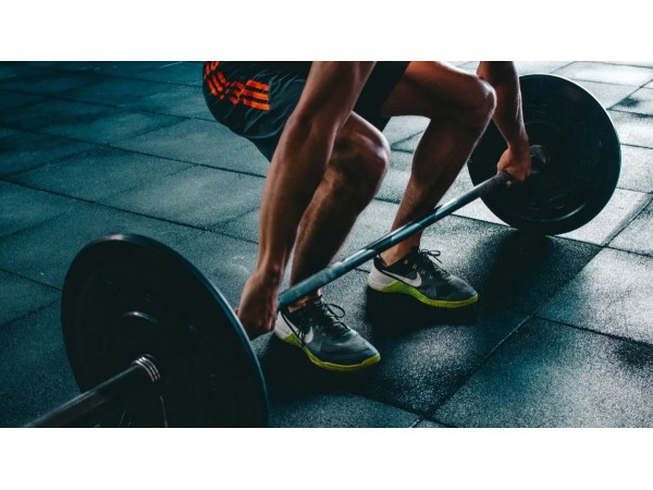 Người Mới Tập Gym Nên Đi Giày Gì?