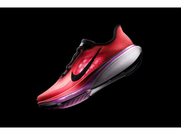 So Sánh Nike Vomero 18 Và Pegasus 42: Đâu Là Lựa Chọn Tốt Hơn?