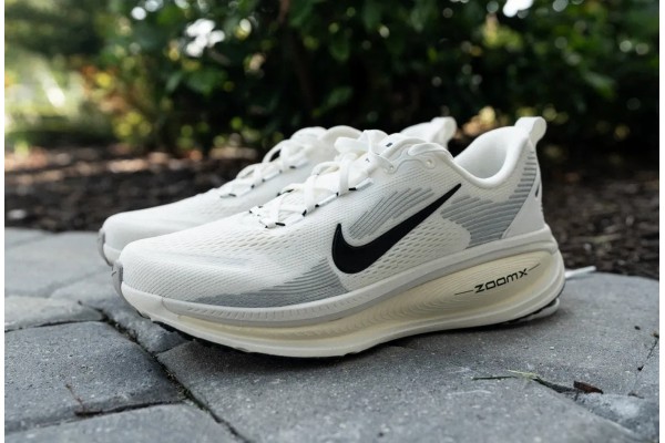 Giày Nike Vomero 18 - Siêu Phẩm Giày Thế Thao 2026