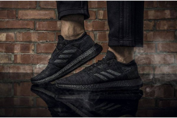 Top các mẫu giày pure boost  được săn đón nhất mọi thời đại