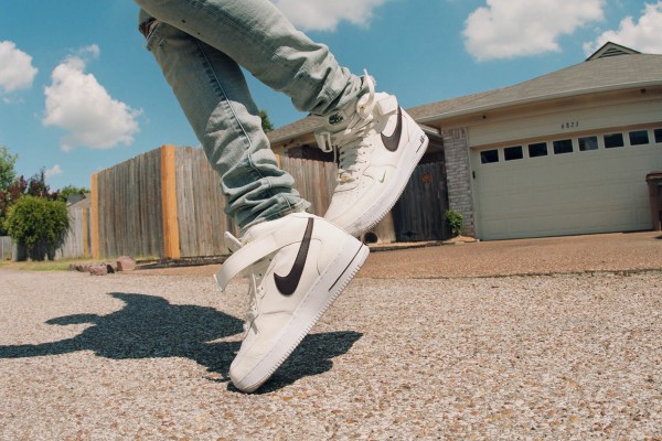 Top 5 mẫu giày sneaker kinh điển bạn nên sở hữu trong tủ đồ