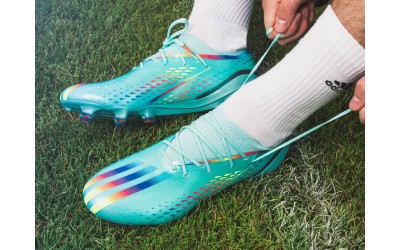 Soi các đôi giày bóng đá thể thao nổi bật tại World Cup 2022