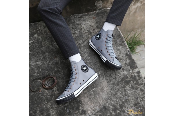 Đâu là những yếu tố làm nên sức hút phi thời đại của giày Converse?