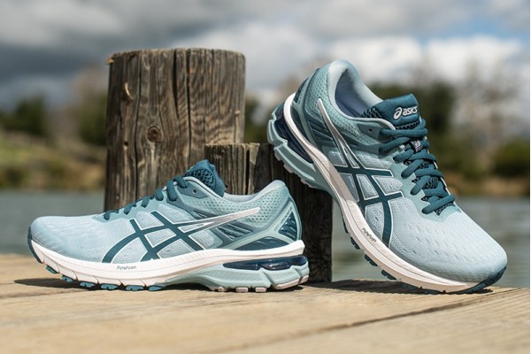 Những đôi giày chạy bộ Asics tốt nhất