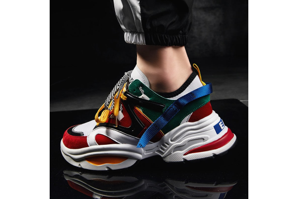 Top 9 đôi giày sneaker hack dáng cực đỉnh