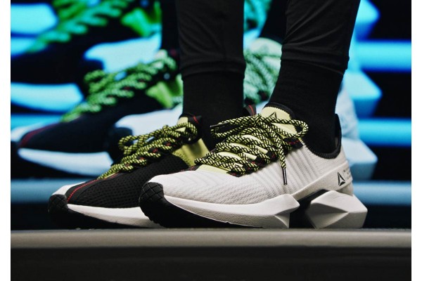 Phân biệt giày Reebok chính hãng và fake