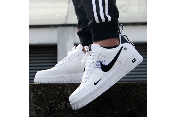 Cách phân biệt giày nike chính hãng và giày nike fake