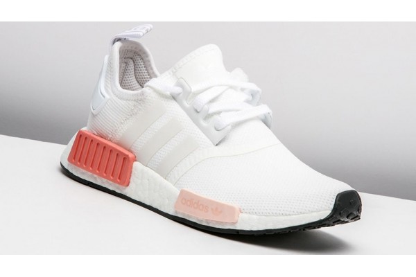 Top 5 đôi giày Adidas nữ không lo lỗi mốt