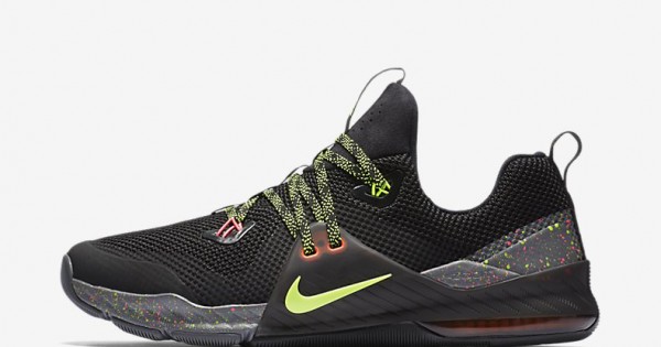 Nike zoom train outlet command volt