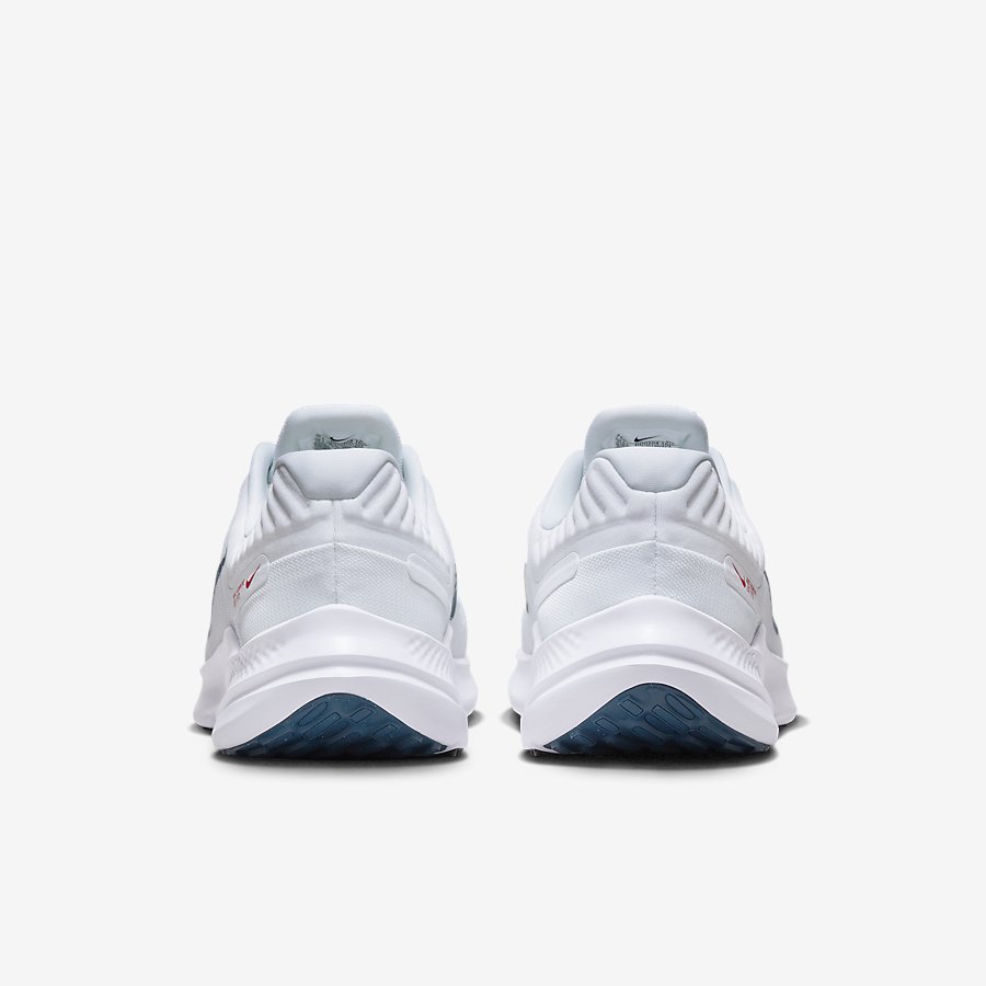 Giày Nike Quest 5