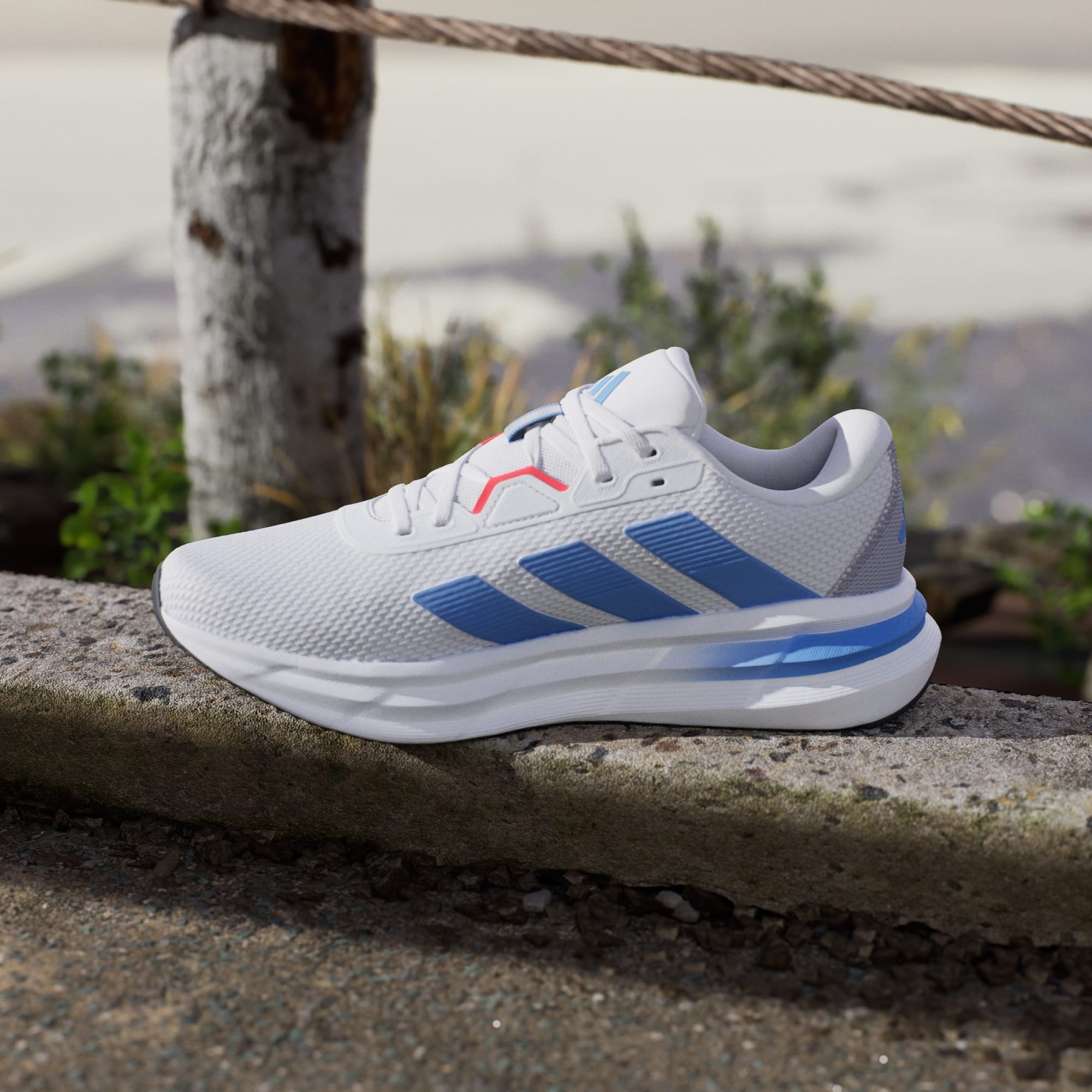 Giày adidas Galaxy 7