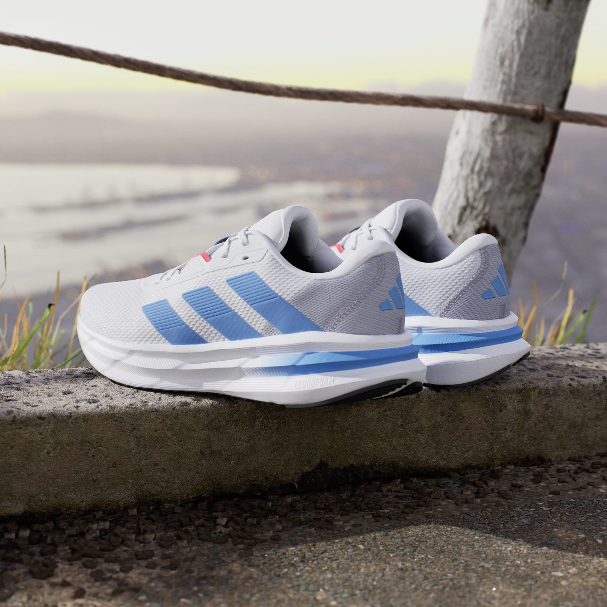 Giày adidas Galaxy 7