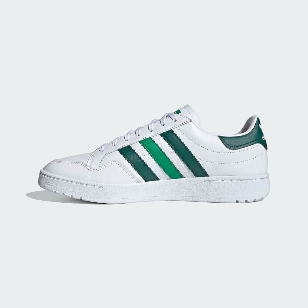 Giày adidas Team Court