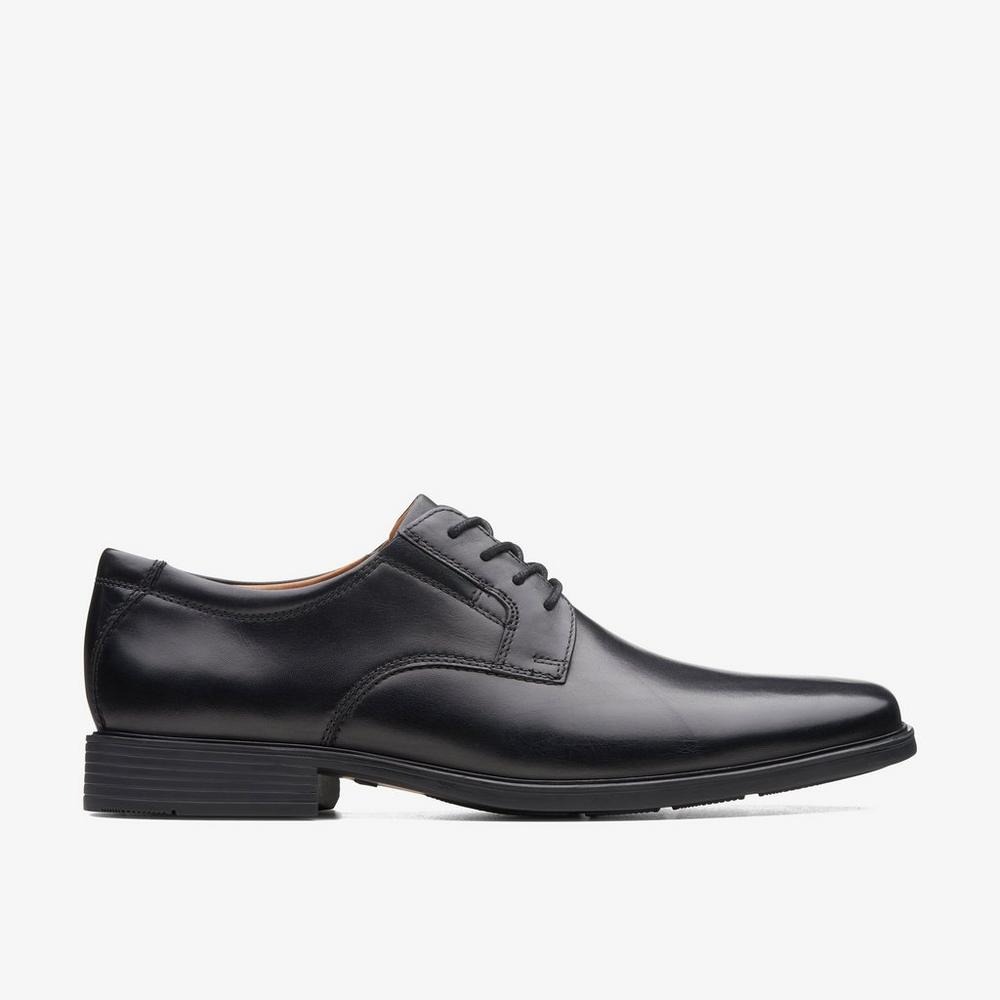 Giày Clarks Tilden Plain