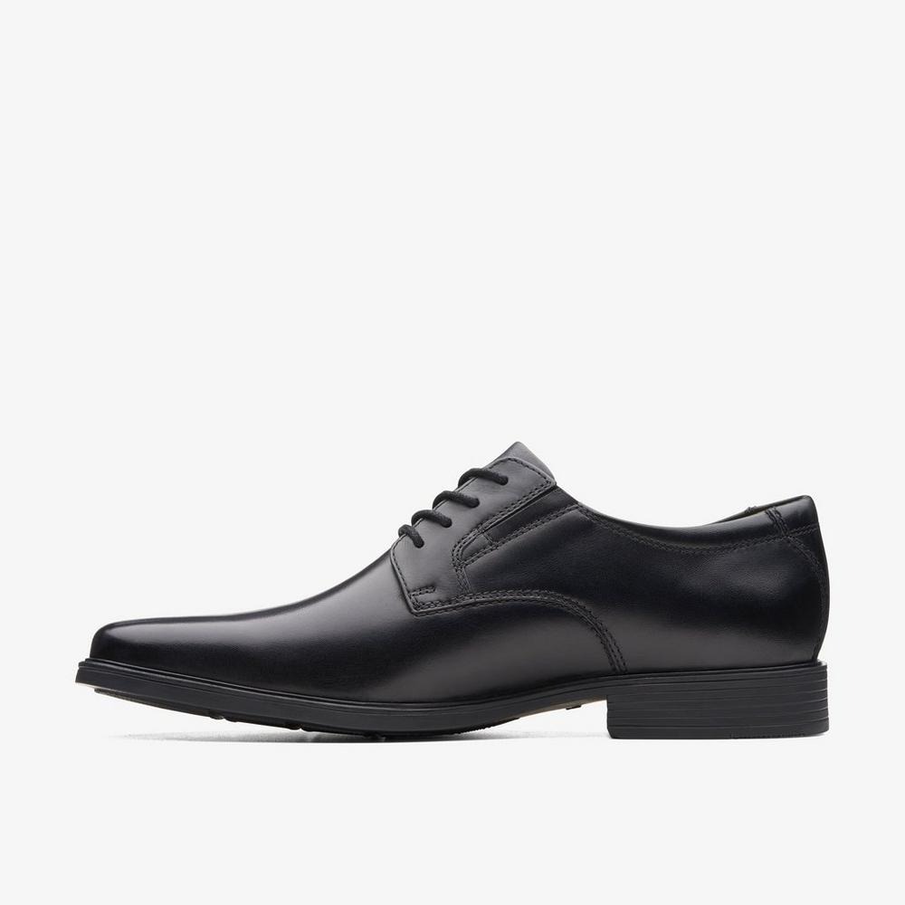 Giày Clarks Tilden Plain