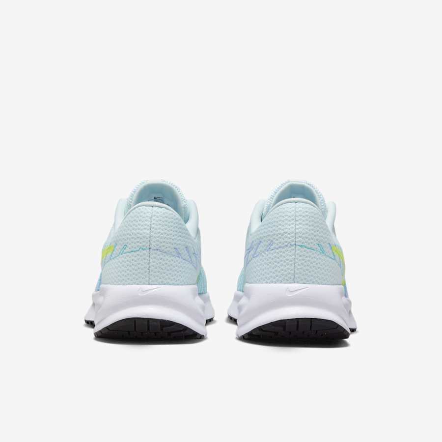 Giày Nike Run Defy