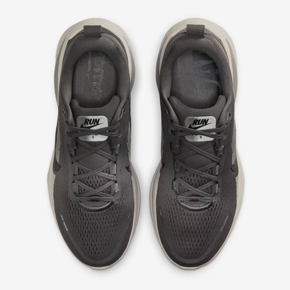 Giày Nike Vomero 18 nam