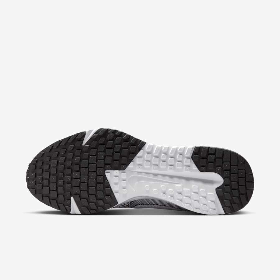 Nike Run Defy 