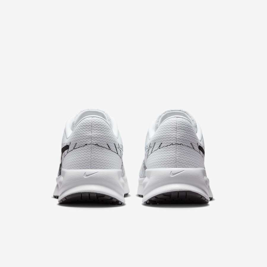Nike Run Defy 