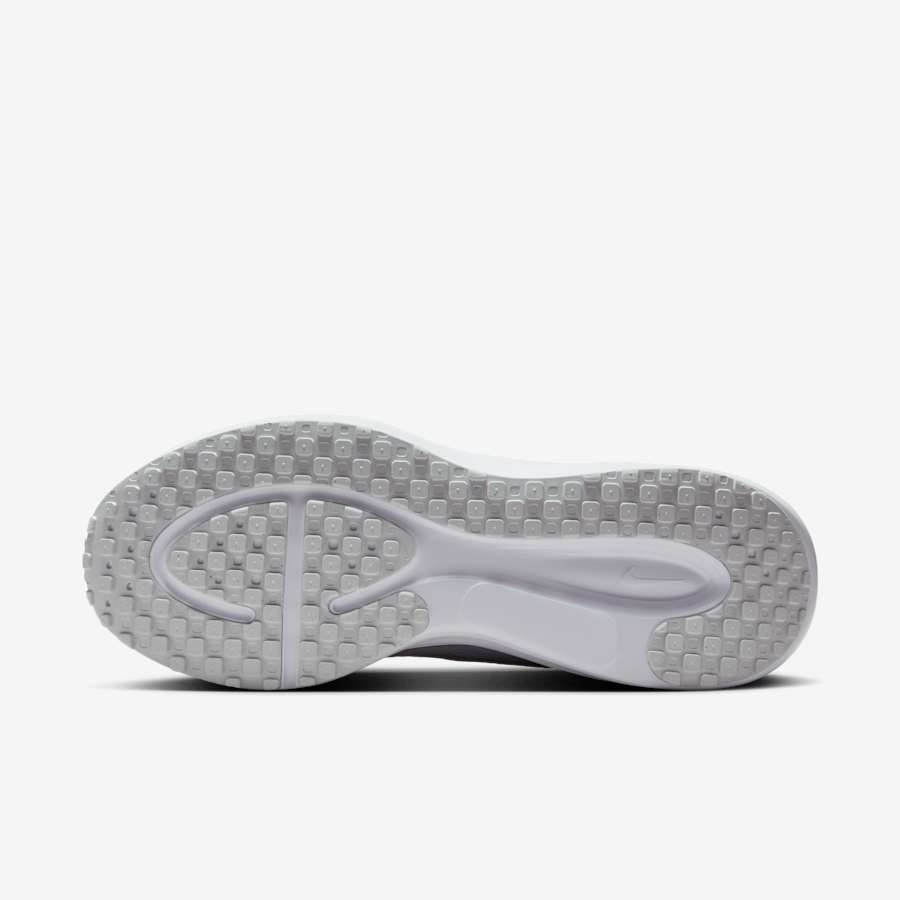 Nike Revolution 8